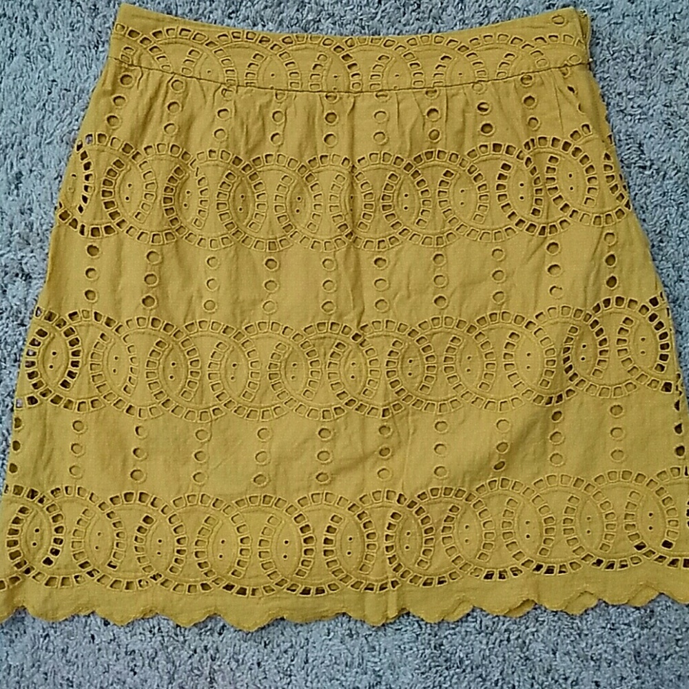Yellow skirt
